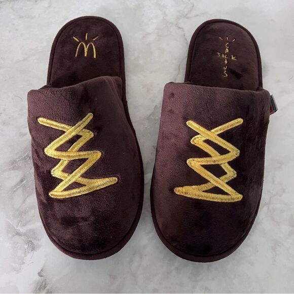 NWT Travis Scott x McDonald's Cactus Jack House Slippers - Picture 2 of 5